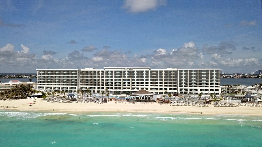 Hyatt Zilara Cancun adults-only all-inclusive resort in Cancun Hotel Zone with beachfront pools, ocean views, and modern architecture.